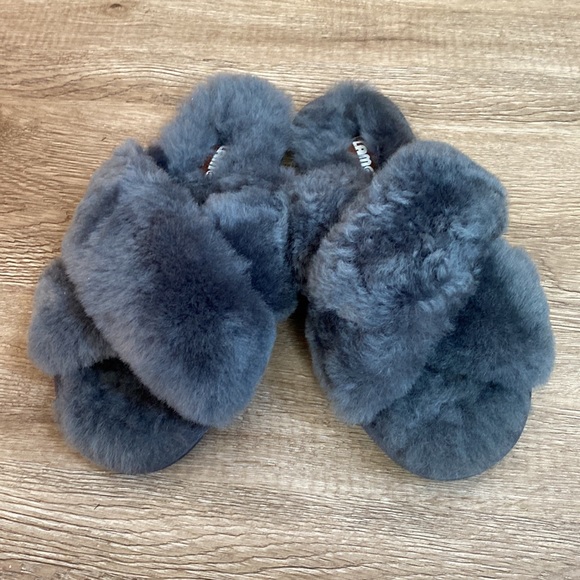 Lamo  sheepskin slippers. Size m - Picture 2 of 5